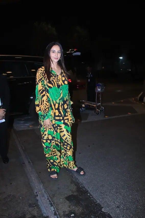 rakul preet's yellow leopard co-ord set